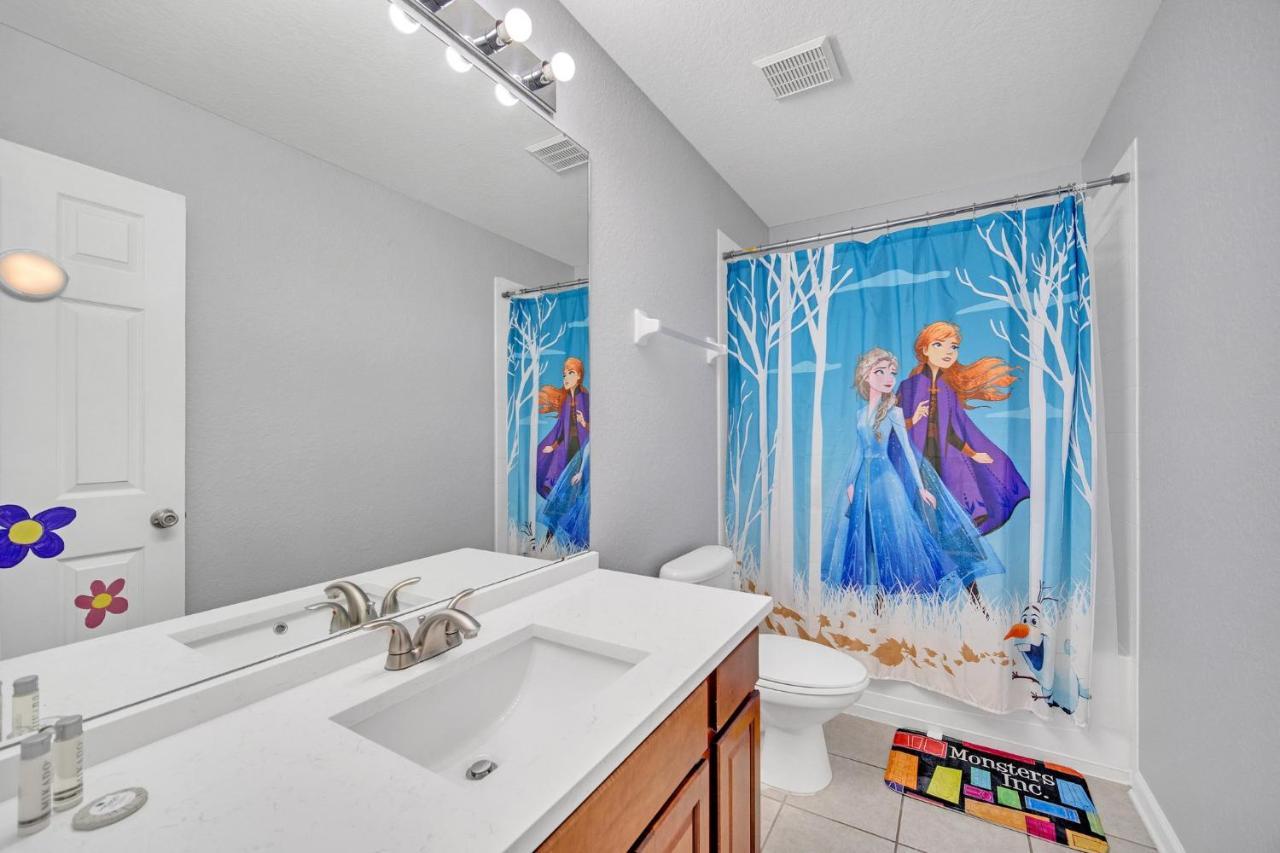 אורלנדו Near Disney! Spacious 5Br Resort Home With Private Pool, Hot Tub And Theater! מראה חיצוני תמונה